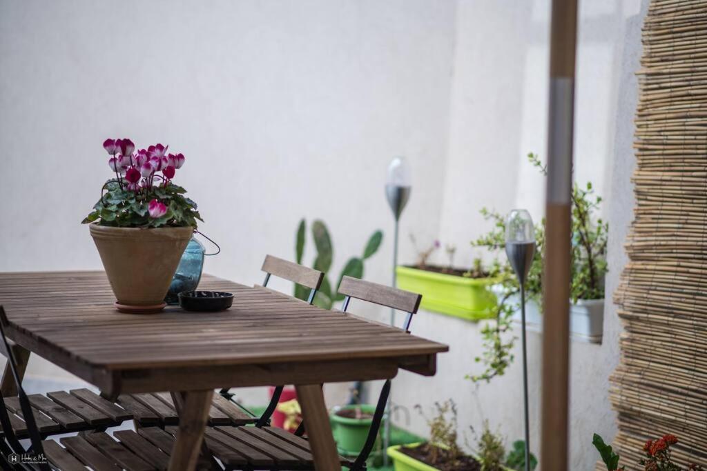 Kinamon - Stylish Studio Apartment