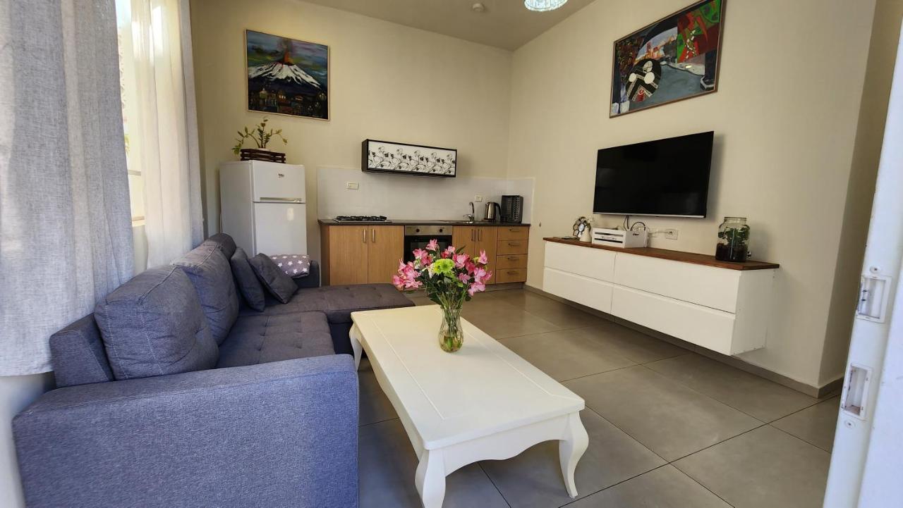 Kinamon - Stylish Studio Eilat