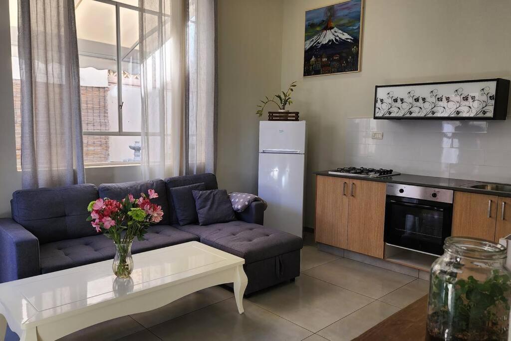Kinamon - Stylish Studio Apartment